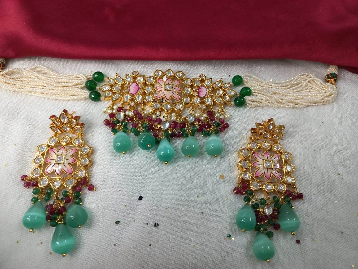 Sanchi Kundan Choker