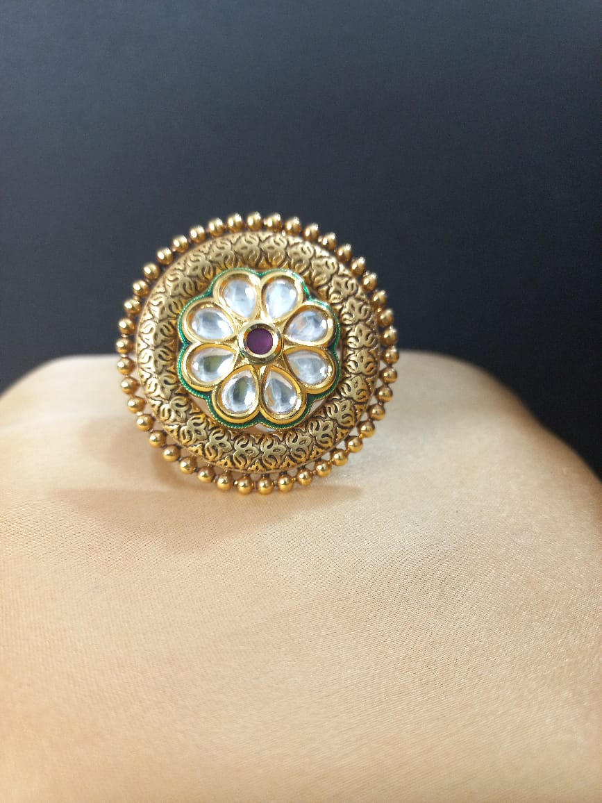 Ginni Kundan Ring